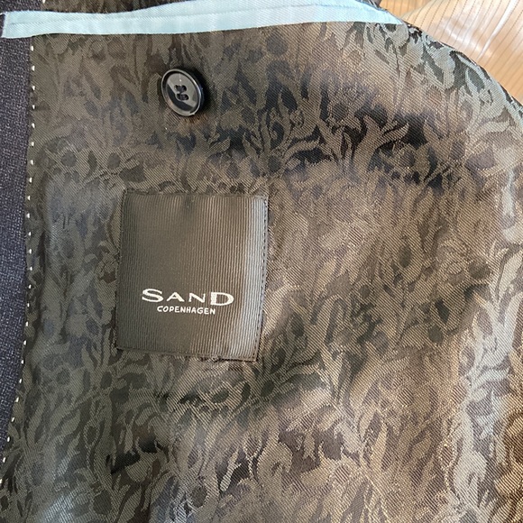 Sand Copenhagen suit. Never blue. Jacket: 42s Pant: 36W 30L - Picture 2 of 6